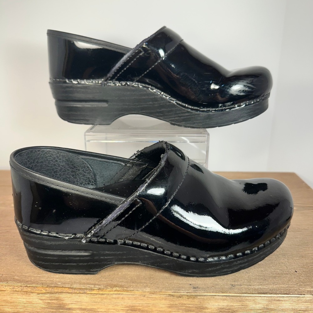 Dansko XP Clogs Women 39 Stapled Black Leather Professional Nurse Comfort Shoes